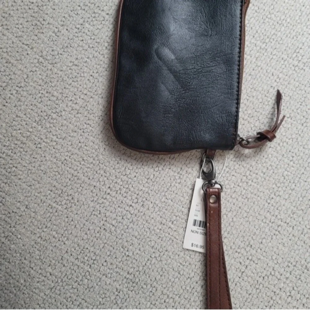 NY&C Wristlet Wallet Brown and  black faux leather - NWT